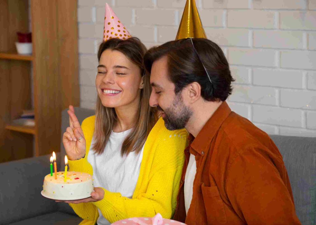 7 Signs a Shy Guy is in Love With You